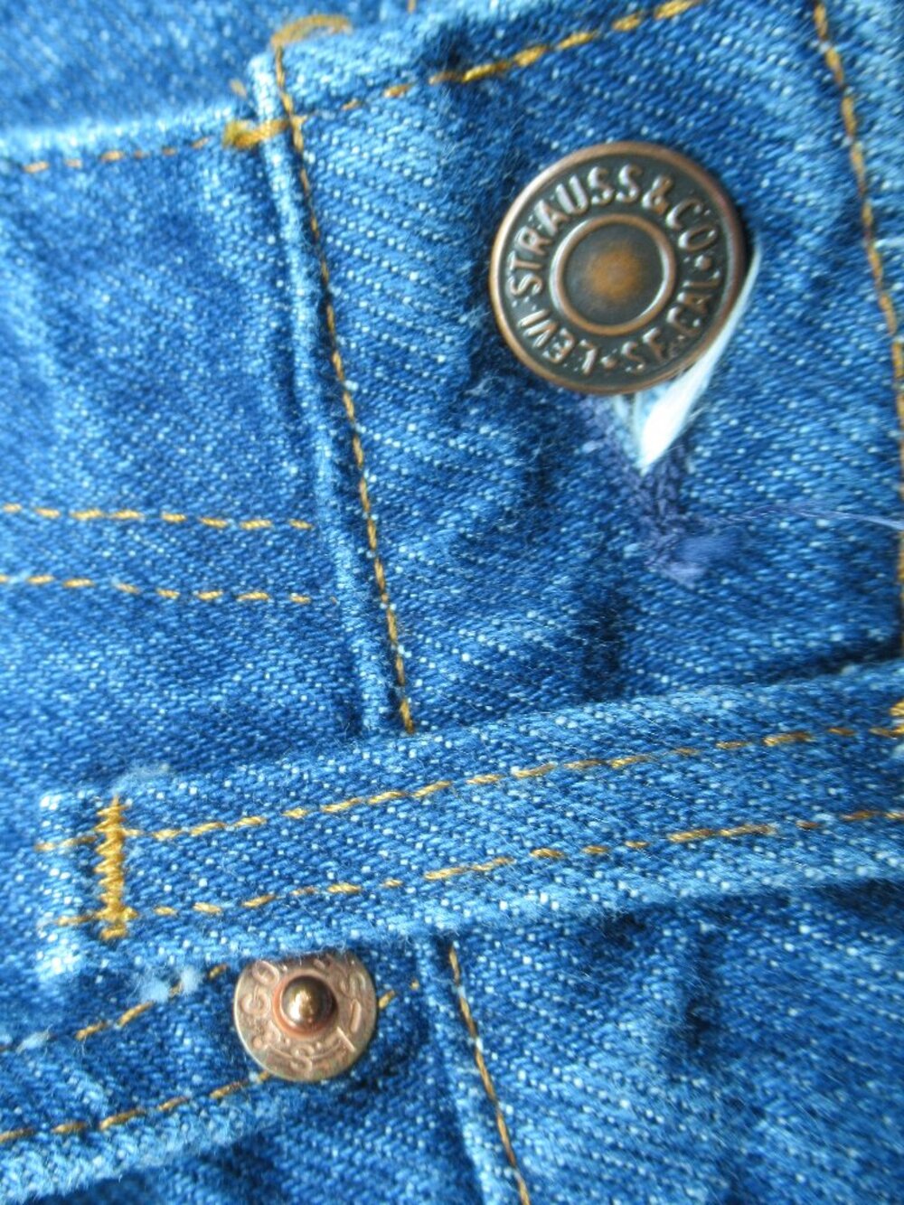 Levi’s Vintage 505 Orange Tab Straight Leg Jeans | Size 32W x 31L - Picture 7 of 13